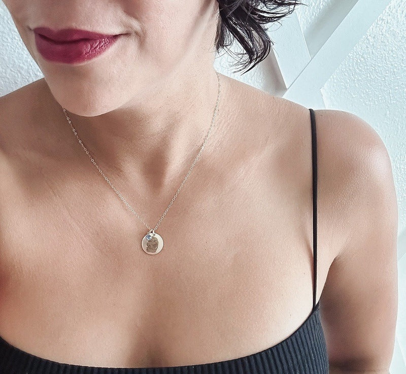 Thoughtful Gifts for Someone Who Lost Their Mother