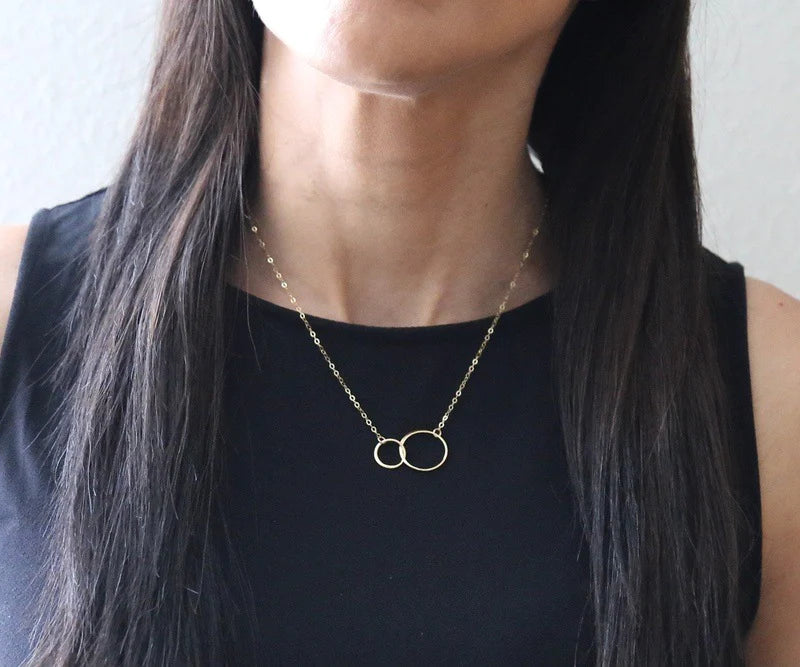 6 Thoughtful Retirement Gifts for Female Coworker to Celebrate Years of Hard Work